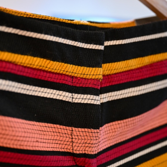 Ann Taylor Factory Multicolor Striped Dress Shorts - NWT Size 6 - Picture 2 of 5